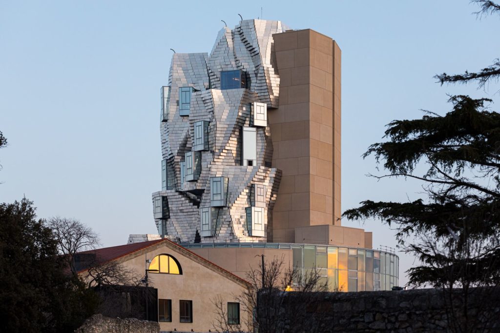 A Arles, la Tour Luma dessinée par Frank Ghery, Kansei TV